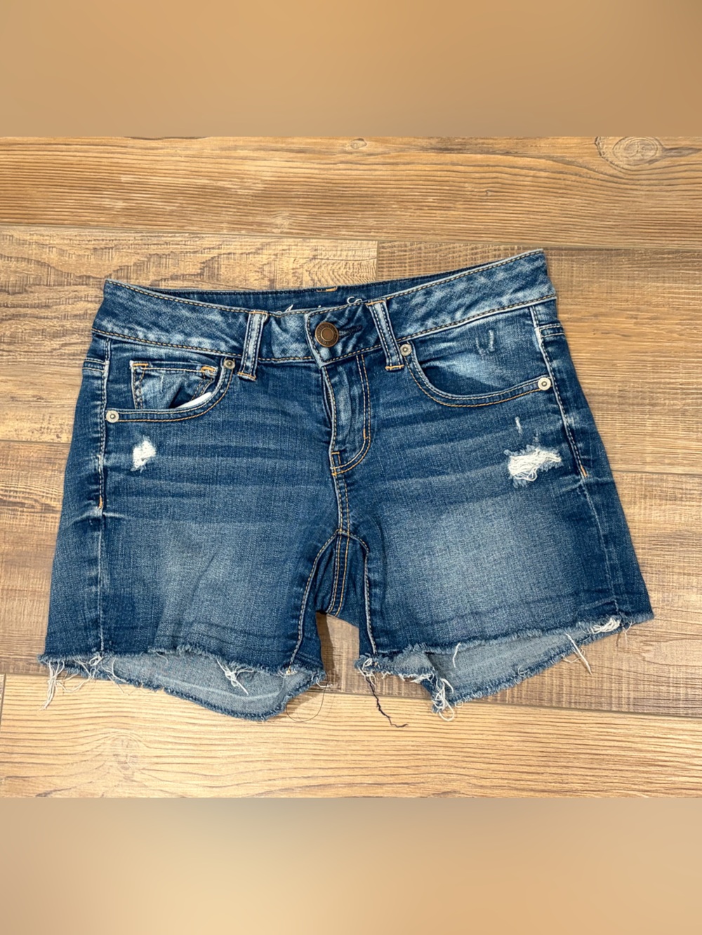 American Eagle Outfitters super stretch Sz 4 Low rise
